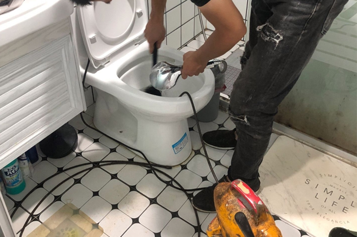 互助疏通下水道